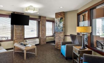 Best Western Lakewood Inn