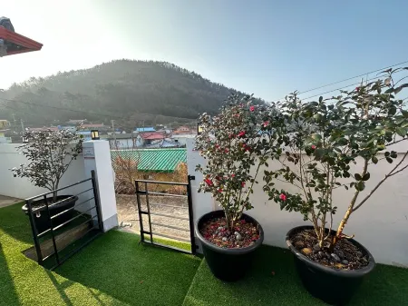 Namhae Audrey House Отели в г. Намхэ
