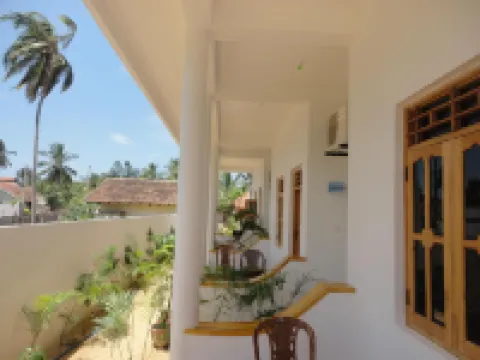 浪尖和沙灘酒店 - 阿魯幹姆灣