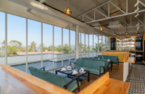 Bedzzz Xclusiv Morjim, Goa by Leisure Hotels