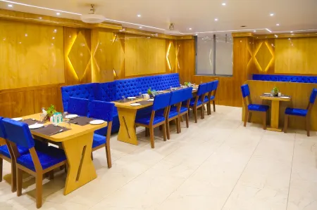 Hotel Nova Pride Отели в г. Раджкот