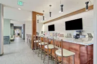 Best Western Plus Executive Residency Fillmore Inn - bar