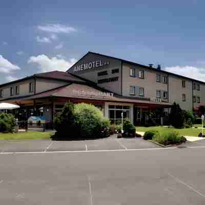 Kyriad Clermont Ferrand Nord - Riom Hotel Exterior