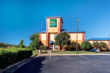 Quality Inn & Suites Clemmons I-40 Отели в г. Клеммонсвилл
