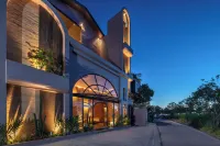 Seascape Luxury Resort & SPA Sanur by Ini VIE Hospitality Hotels near POTO COPY WERDI UTAMA by Arma