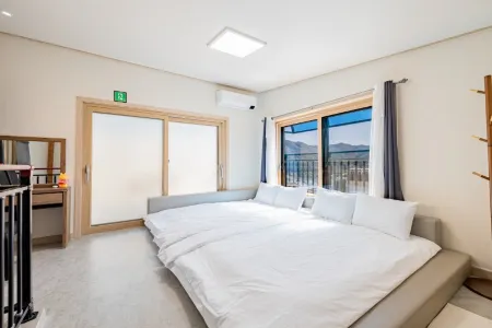 Gapyeong Migashil Pension Отели рядом с достопримечательностью «Jara Island»