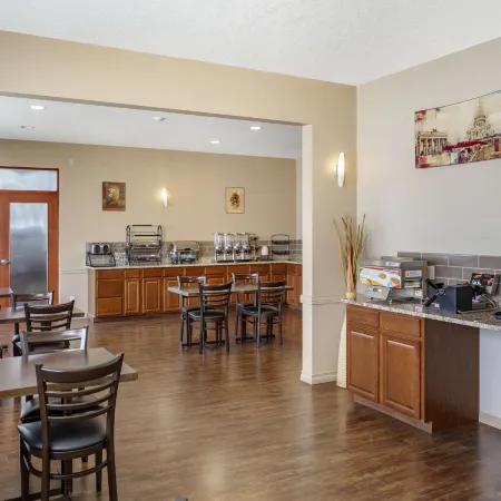 Quality Inn & Suites Edmonton International Airport