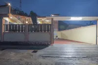 RedDoorz Near Rsud Dr. Abdul Aziz Hotels near pengrajin kesenian patung BONG NI BONG