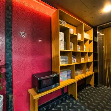 Gyeongju Rose Hotel Hwangni Dan-Gil Branch Отели рядом с достопримечательностью «Галерея «Хонджасу»»