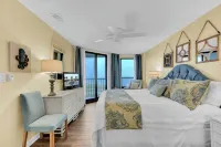 402 Summerhouse by Avantstay Beachfront Condo w/ Community Pool Access