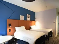 Ibis Laval le Relais d'Armor Hotel di Change