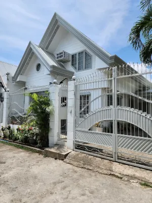 Luxury Home Hotels near The Episcopal Diocese Of Southern Philippines