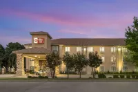 Best Western Plus Crown Colony Inn  Suites - Pet friendly