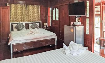 Klang Mueang Villa