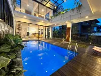 Villa Istana Bunga Amethyst V-89 5 Bedroom With Private Pool and Karaoke Set