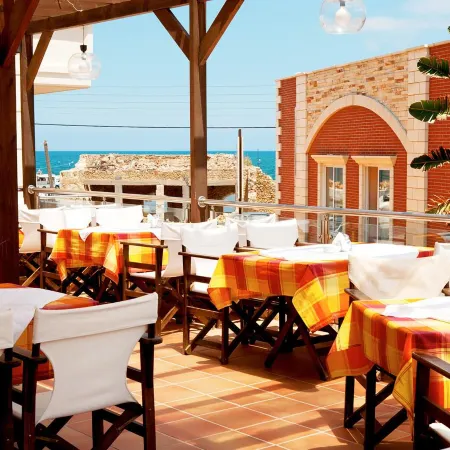 Porto Kalamaki Hotel