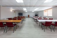 Travelodge by Wyndham Cleveland Airport Hotel a Brooklyn