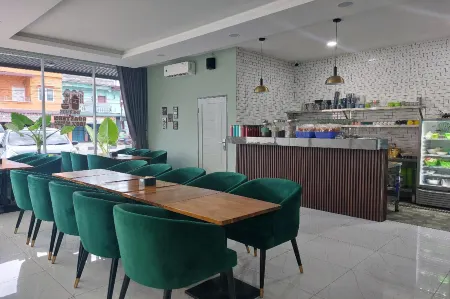 Qinara Inn Отели в г. Percut Sei Tuan