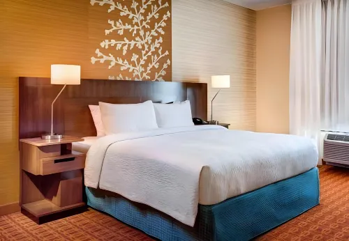 Fairfield Inn & Suites Utica Hotels in Utica