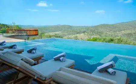 Jumeirah Thanda Safari Отели рядом с достопримечательностью «Thanda Safari - Private Game Reserve»