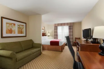 Country Inn & Suites by Radisson, Macon North, GA Hotels near Forsyth Landing