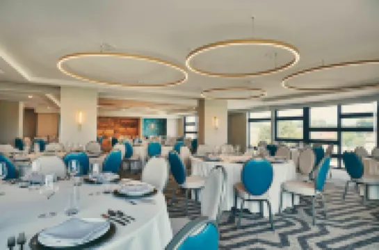 เดอะดราฟท์แมน ชาร์ลอตส์วิลล์ ยูนิเวอร์ซิตี้ ออโตกราฟคอลเลกชั่นโฮเทล