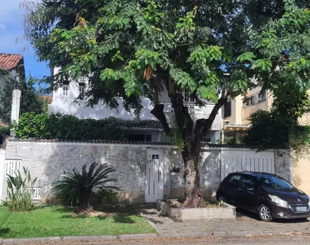 Guesthouse Casa da Montanha Отели рядом с достопримечательностью «Ilha Da Gigoia»