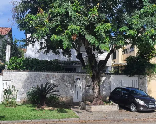 Guest House Casa da Montanha RJ - Hotel/Alojamientos familiares