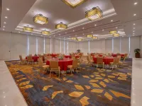 Courtyard Surat Hotels in Surat