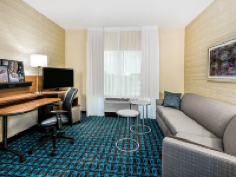 Fairfield Inn & Suites Van Canton Area Hoteles en Van