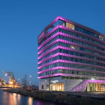 阿姆斯特丹霍塔文斯 Moxy 飯店 西煤氣廠文化公園（Westergasfabriek）附近的飯店