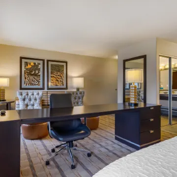 Hampton Inn & Suites Columbus Hotels near Friendship Cemetery