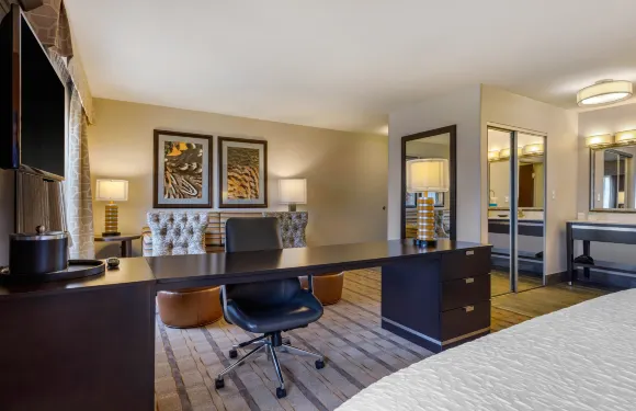 密西西比哥倫布歡朋套房酒店