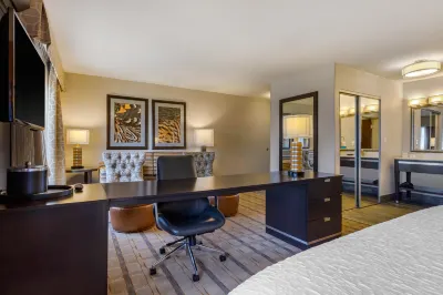 Hampton Inn & Suites Columbus