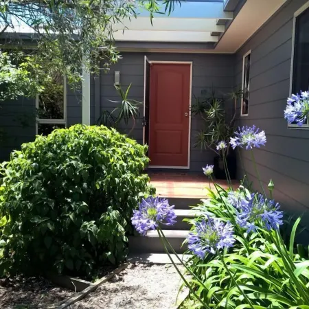 Cosy House in Central Merimbula with Complimentary WiFi