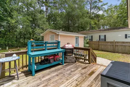 Charming Island Bungalow
