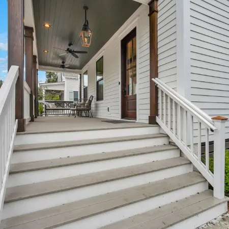 Luxurious Living in Old Town Bluffton! Sleeps 6! Prime Location!