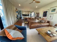 Cosy “Mod” in Clunes