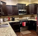 Welcome to your Home Away from Home! Spacious, pet friendly and 15 mins to LU. Hotels in Forest