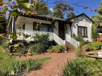 Country Cottage perfect for families Hotels near Verso Books