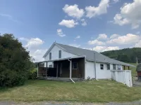 Peaceful & Serene 120 Acre Mountain Farm Retreat