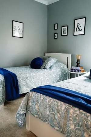 Private 5BR 1920's Charmer Minutes from Downtown