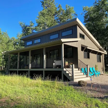 Deadwood Two Bit Cabin on the Creek