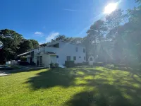 2 Acres Gated Estate W/Pool,Hot Tub, Tennis, Basketball, Garden, Beach, Dog OK