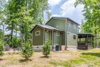 Lulu's Place - A Lakeside Tiny Home in Tennessee Hotels in Tracy City