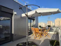 Apartment near Paris ORLY CDG Terrace parking Hotels in Bagneux