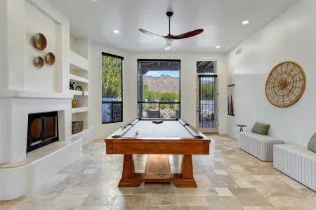 La Paloma: Luxurious Desert Retreat Отели рядом с достопримечательностью «Tucson Clay Co-Op»