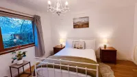Stylish Garden Flat Near Loch Ness Hotels near Castle Cruises Loch Ness