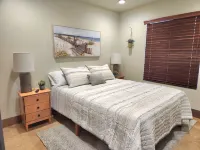 Zion Happy Retreat- Game Room, Sauna, & Workspace! Pet Friendly!