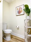 The Cardinal 810 A / King 1Bd/1BA Apt Hotels near Rural King